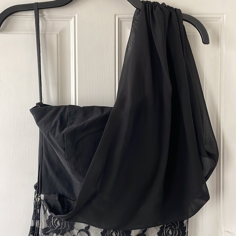 Ruby Rox One shoulder Dress - Picture 2 of 9
